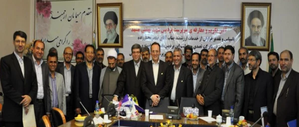 دکتر مهرمحمدی در آیین نامه معارفه سرپرست پردیس شهید بهشتی مشهد:

ایجاد فرصت های آزاد اندیشی دانشجو معلمان، از مطالبات جدی دانشگاه فرهنگیان است 3