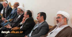 دکتر مهر محمدی، سرپرست دانشگاه فرهنگیان که به قم سفر کرده بود، با حضور در منزل شهید رضا مزرعه شاهی، از دانشجو معلمان استان قم، از خانواده ی این شهید والامقام تجلیل کرد.

دیدار سرپرست دانشگاه فرهنگیان با خانواده دانشجو معلم شهید رضا مزرعه شاهی 4