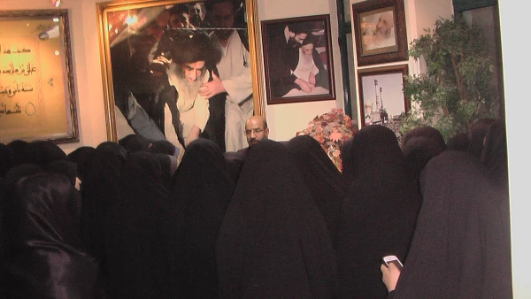 فعالیتهای هفته کتاب و کتابخوانی

 3