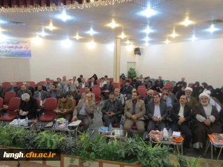 به مناسبت گرامیداشت هفته پژوهش روز دوشنبه مورخ 24/9/93 در مراسمی با حضور جنای آقای دکتر رضا ساکی برنامه های به شرح ذیل در پردیس حضرت معصومه (س) دانشگاه فرهنگیان قم برگزار گردید .

گزارش هفته پژوهش درپردیس حضرت معصومه(س)قم