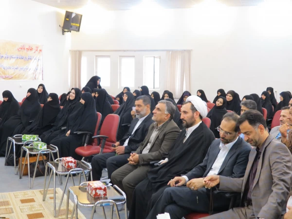 عصر روز شنبه مورخ1394/4/13 مراسم معارفه سرپرست جدید پردیس حضرت معصومه (س) در سالن اجتماعات این پردیس برگزار شد.

برگزاری مراسم تکریم سرکارخانم ثابتی ومعارفه سرکار خانم دکتر شریفی به عنوان سرپرست پردیس حضرت معصومه(س) 2