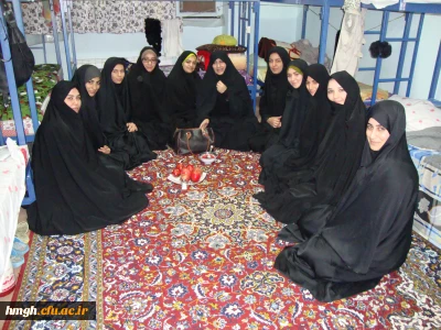 حضور صمیمی سرپرست پردیس حضرت معصومه سلام الله علیها با دانشجو معلمان در خوابگاه