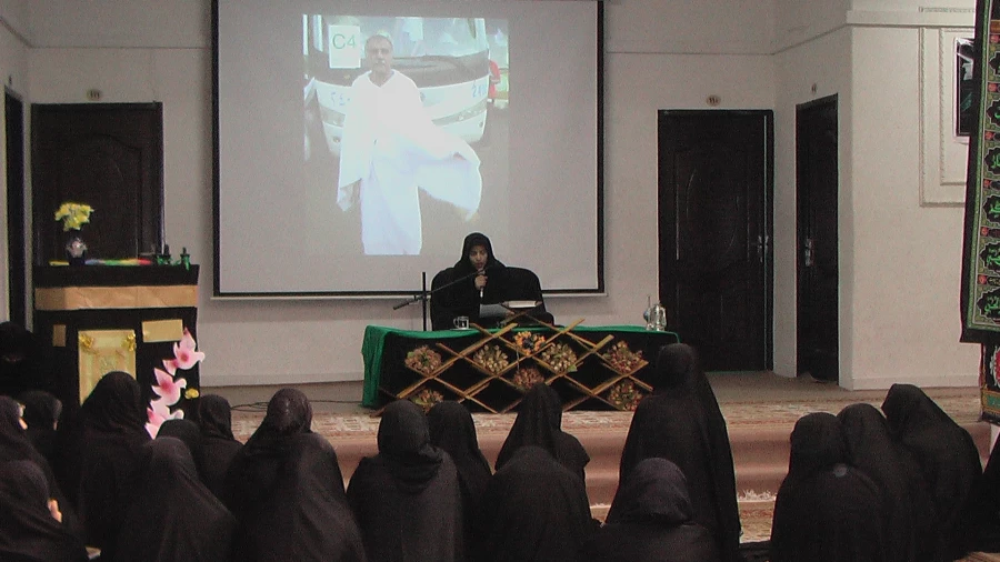 گزارش جلسه فرهنگی مورخ 25/8/94
هفته کتاب و کتابخوانی ، محفل انس با قرآن  2