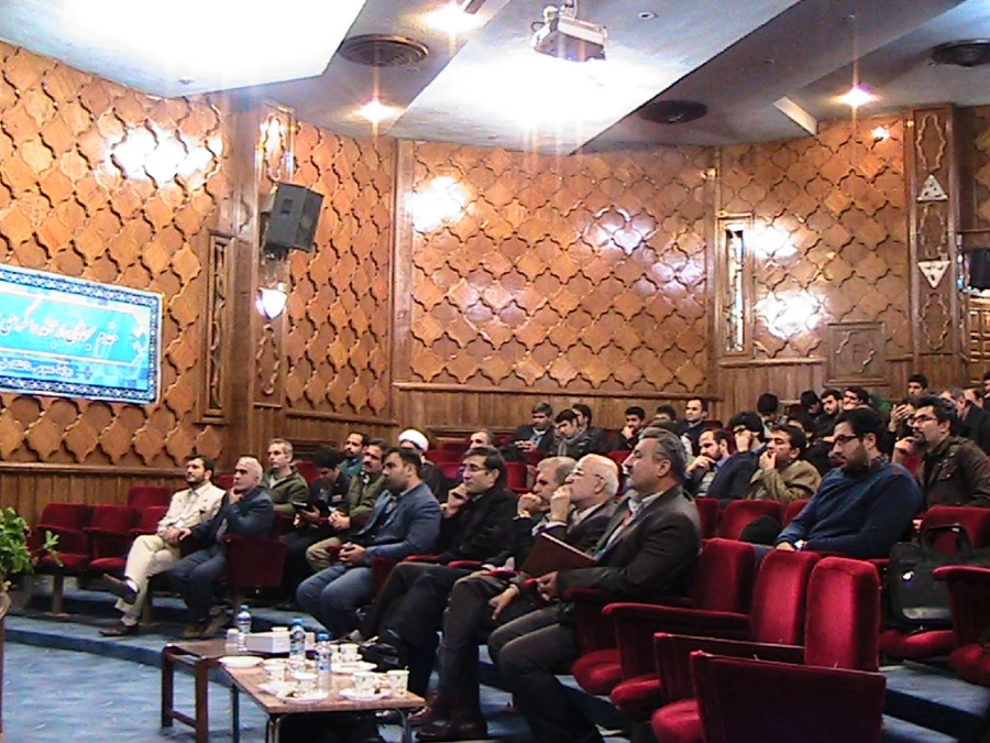 شرکت دانشجومعلمان در همایش فناوری های نوین و کتابخانه  دیجیتالی همزمان با هفته پژوهش و فناوری  5