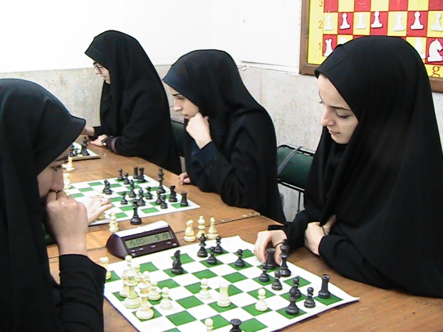 برگزاری مسابقات والیبال و شطرنج به مناسبت روز دانشجو 3