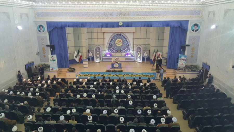 شرکت دانشجویان در اولین اجلاس استانی نماز 3