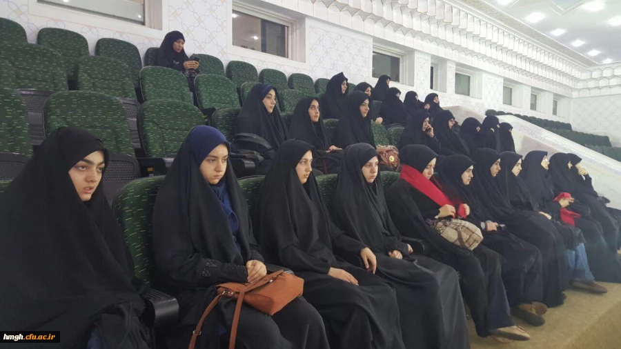 شرکت دانشجویان در اولین اجلاس استانی نماز 5