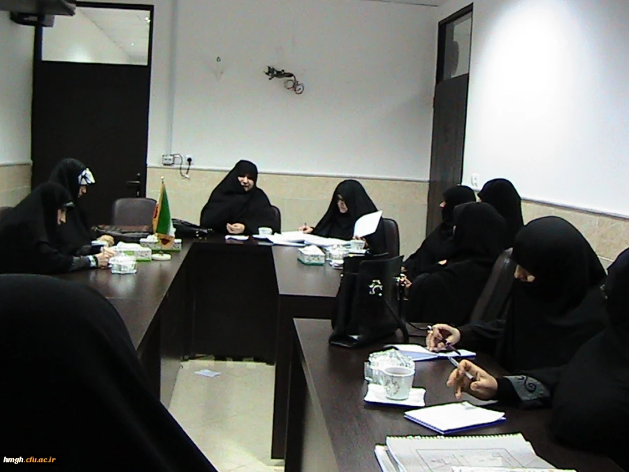 برگزاری جلسه  گروهها ی آموزشی علمی پژوهشی اساتید الهیات و معارف اسلامی و ادبیات عرب 4