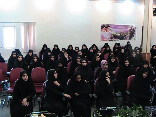 گزارش نشست مسئولین با دانشجومعلمان رشته الهیات و معارف اسلامی  مورخ 26 بهمن ماه در سالن اجتماعات 3