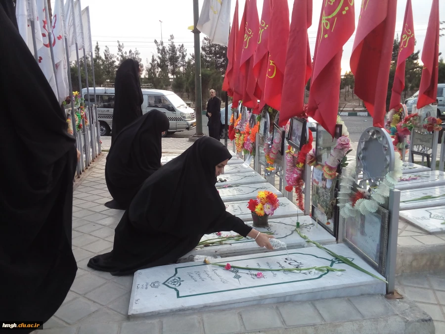 زیارت قبور شهدای مدافع حرم توسط کانون سیره شهدا، زیر نظر نهاد نمایندگی مقام معظم رهبری 2