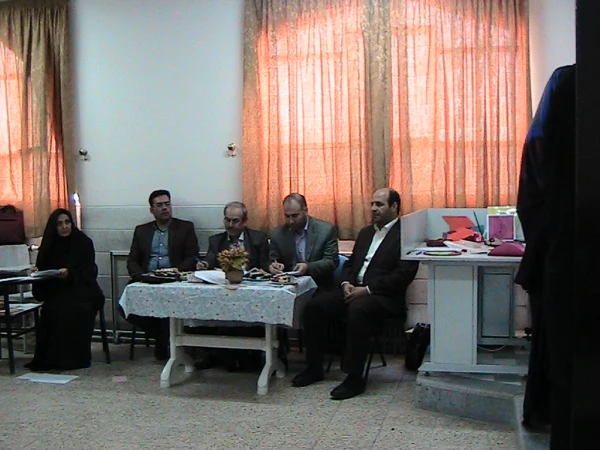 برگزاری  جلسه  ارزیابی  مرحله اجرای منتخبین  راه یافته  به مرحله استانی جشنواره الگوی تدریس با رویکرد حل مساله  با حضور داوران محترم استانی  2