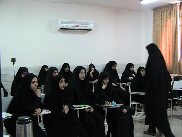 برگزاری  جلسه  ارزیابی  مرحله اجرای منتخبین  راه یافته  به مرحله استانی جشنواره الگوی تدریس با رویکرد حل مساله  با حضور داوران محترم استانی  3