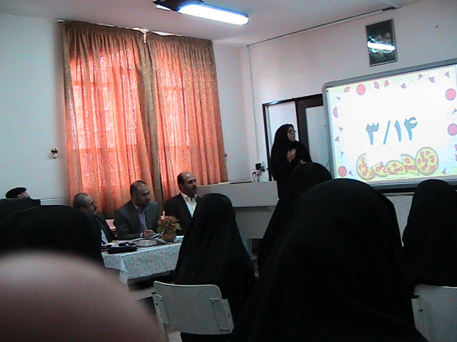 برگزاری  جلسه  ارزیابی  مرحله اجرای منتخبین  راه یافته  به مرحله استانی جشنواره الگوی تدریس با رویکرد حل مساله  با حضور داوران محترم استانی  4