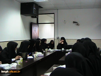 برگزاری کارگاه آموزشی-پژوهشی با عنوان «مهارت های مقاله نویسی» ویژه دانشجویان الهیات ورودی 92  در آستانه هفته معلم