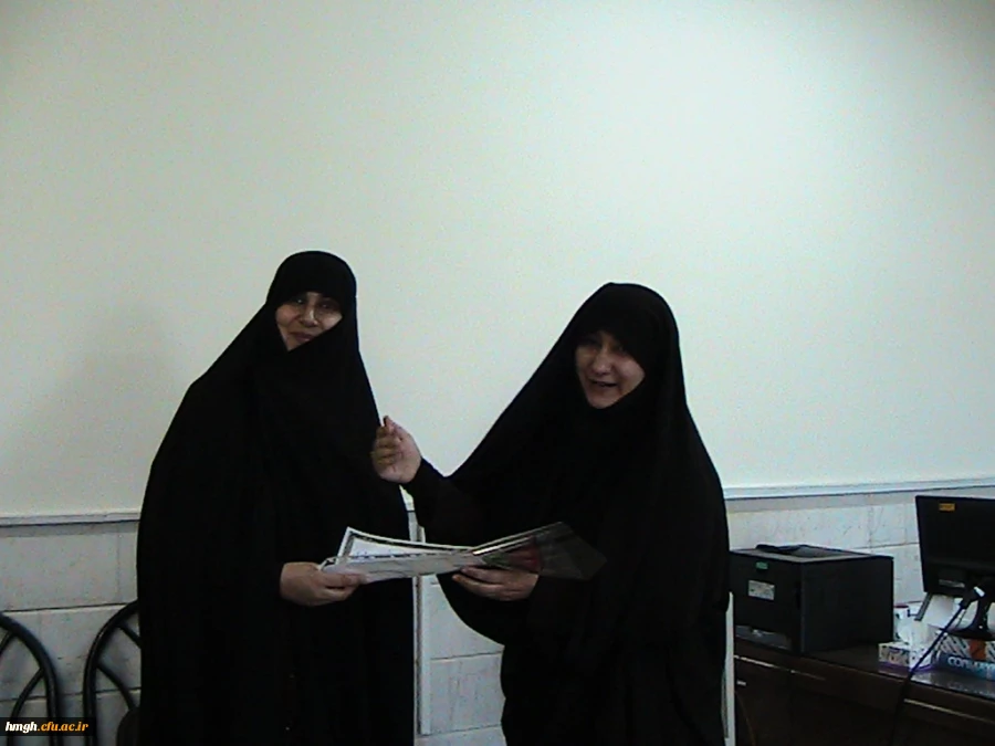 تقدیر سرپرست پردیس حضرت معصومه (س) سرکار خانم دکتر شریفی از اساتید گرانقدر در روز معلم  2