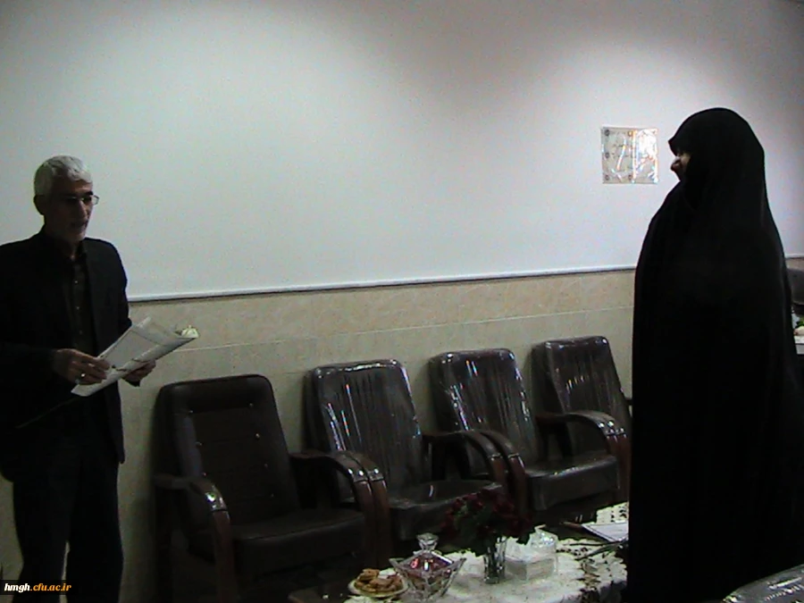 تقدیر سرپرست پردیس حضرت معصومه (س) سرکار خانم دکتر شریفی از اساتید گرانقدر در روز معلم  2