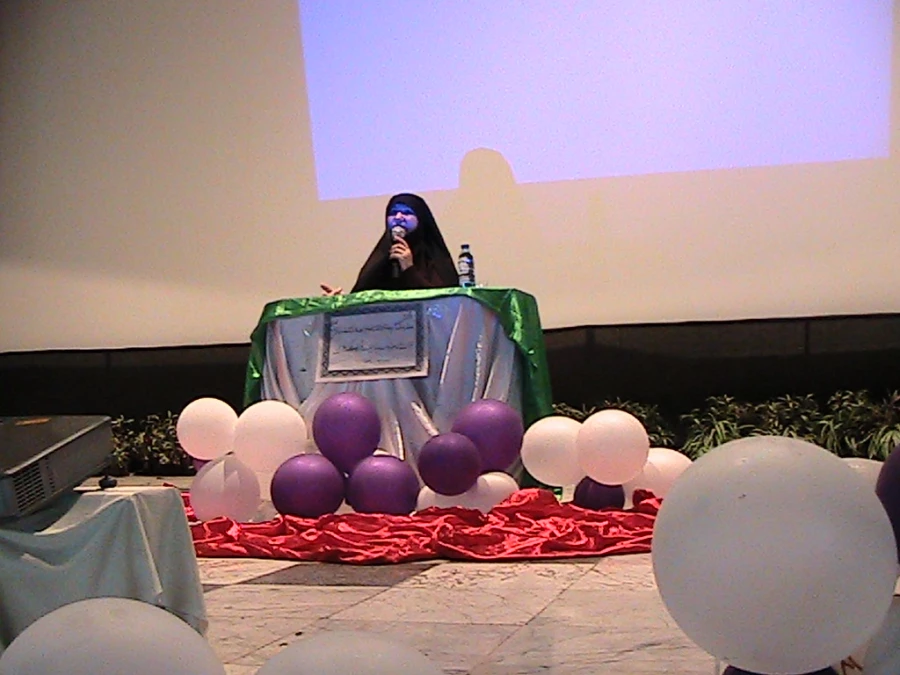 برگزاری همایش هفته بزرگداشت مقام والای معلم در سالن سینما تربیت 5