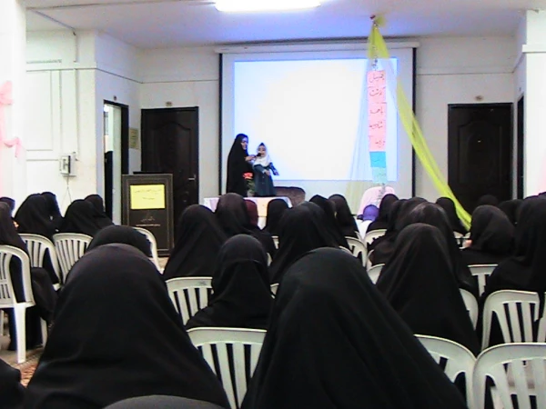 برگزاری جشن فارغ التحصیلی ورودی های 91در سالن خوابگاه دانشجویی 6