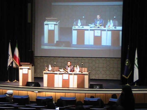 برگزاری همایش جمعیت (چالشها ، تهدیدها) در سالن همایشهای مرکز  مدیریت حوزه های علمیه  خواهران 2