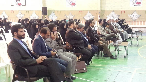 برگزاری مراسم گرامیداشت هفته دفاع مقدس وآغاز سال تحصیلی 96-95 6