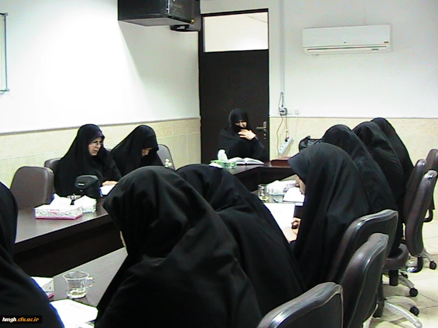 برگزاری جلسه تفسیر قرآن ویژه کارکنان پردیس حضرت معصومه (س) 2