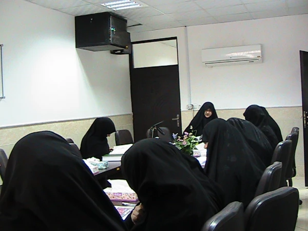 نشست صمیمی سرپرست  محترم پردیس حضرت معصومه (سلام الله علیها) با کارکنان خانم  2