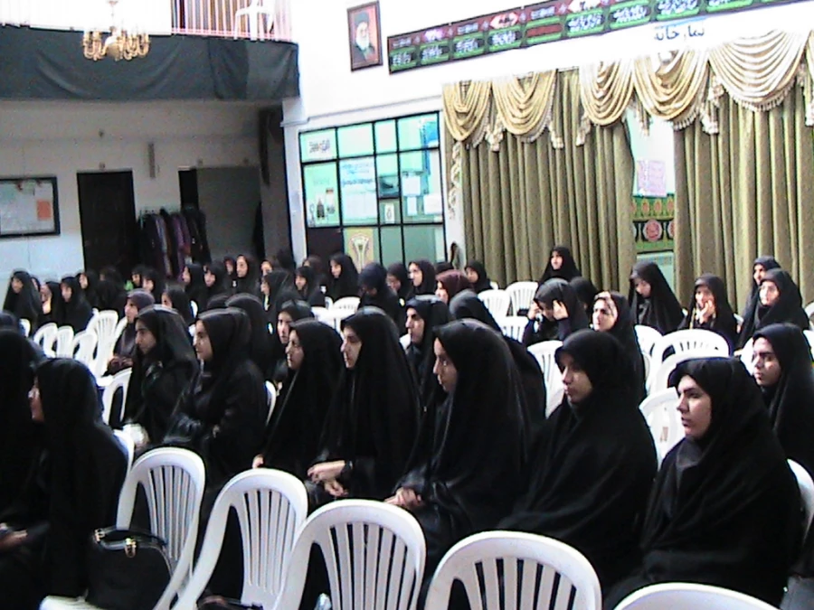 برگزاری برنامه فرهنگی به مناسبت گرامیداشت هفته ی کتاب و کتابخوانی 3