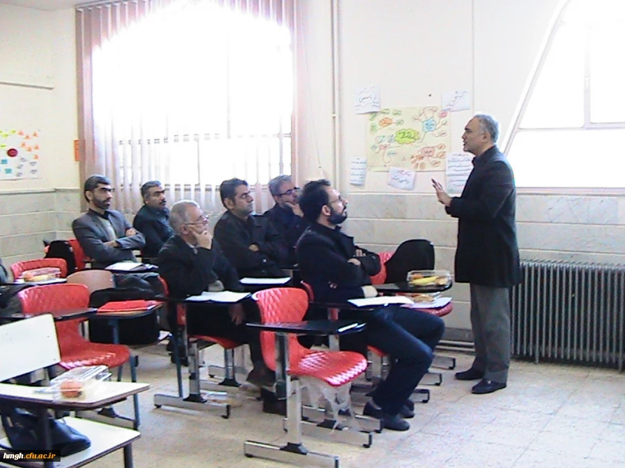 برگزاری سومین کلاس  دوره بالندگی حرفه ای با عنوان کار تیمی و حل مساله  ویژه  کارکنان اداری دانشگاه فرهنگیان پردیس های استان قم 2