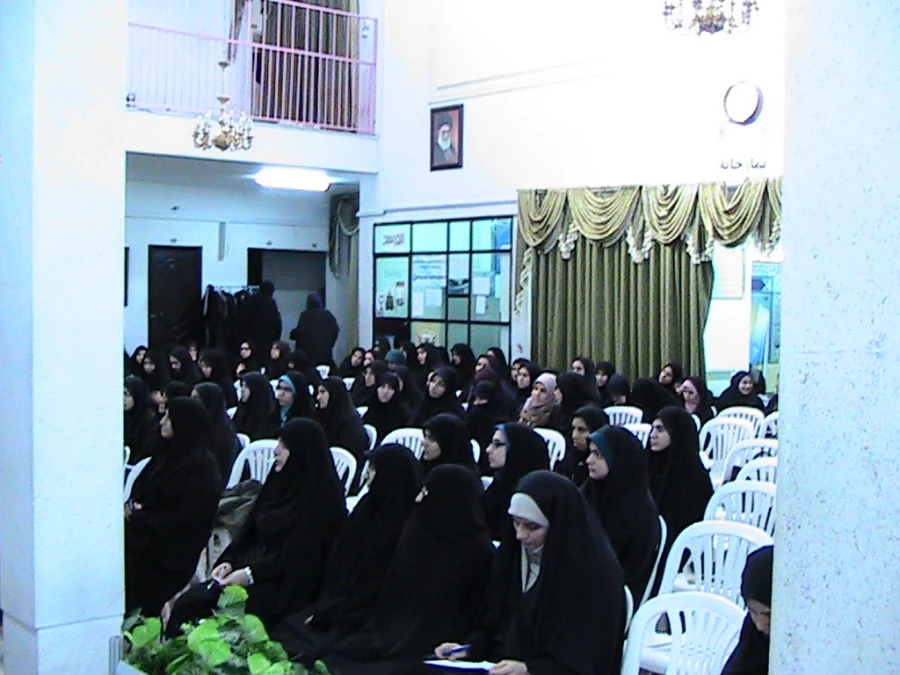 برگزاری ویژه برنامه گرامیداشت هفته پژوهش و هفته وحدت 4