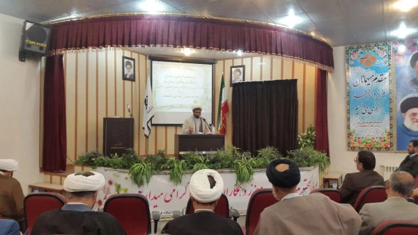 برگزاری نشست هم اندیشی وحدت حوزه و دانشگاه در پردیس حضرت معصومه (س) 2