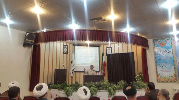 برگزاری نشست هم اندیشی وحدت حوزه و دانشگاه در پردیس حضرت معصومه (س) 2