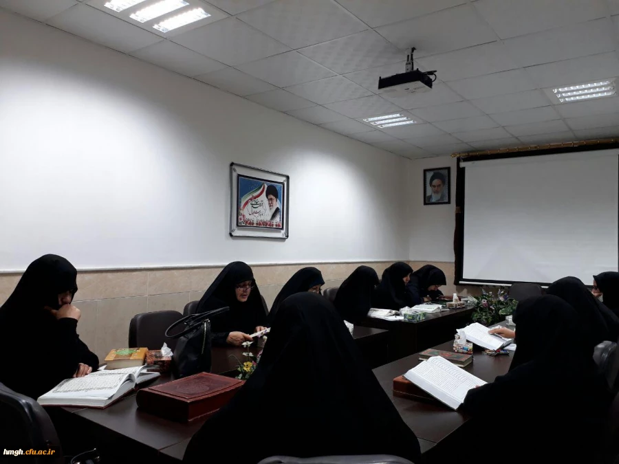 برگزاری جلسه قرائت و تفسیر جزء 19 قران کریم 2