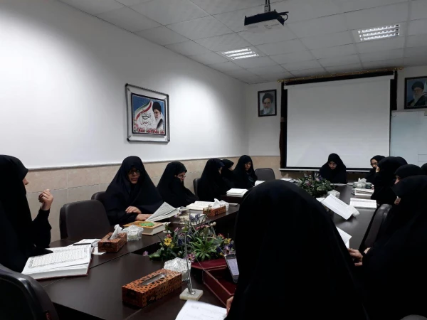 برگزاری محفل قرائت و تفسیر جز 22 قران کریم  3