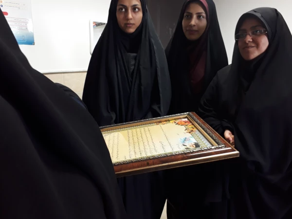 تقدیر دانشجویان از سرپرست پردیس حضرت معصومه (س) 2