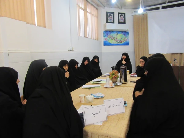 برگزاری نشست شورای مدرسین و گروههای آموزشی  5