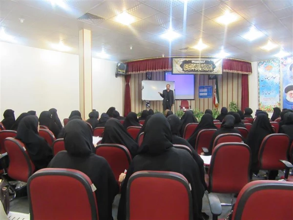 برگزاری مراسم هفته کیفیت آموزش 3