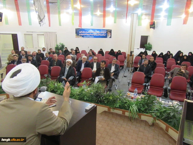 نشست هم اندیشی اساتید و کارکنان دانشگاه فرهنگیان استان قم   4