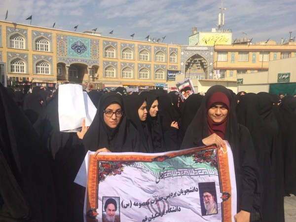 شرکت جمعی از کارکنان و دانشجومعلمان پردیس در تجمع سالروز گرامیداشت حماسه 9 دی 2