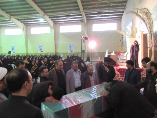 مراسم سوگواری ویادواره شهدا،با حضور خانواده های محترم شهدا،مسئولین،اساتید،کارکنان ودانشجویان دانشگاه فرهنگیان قم  4