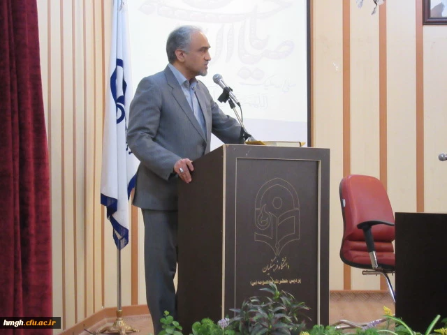 نشست بصیرتی ویژه گرامیداشت سی و نهمین الگرد پیروزی انقلاب  16