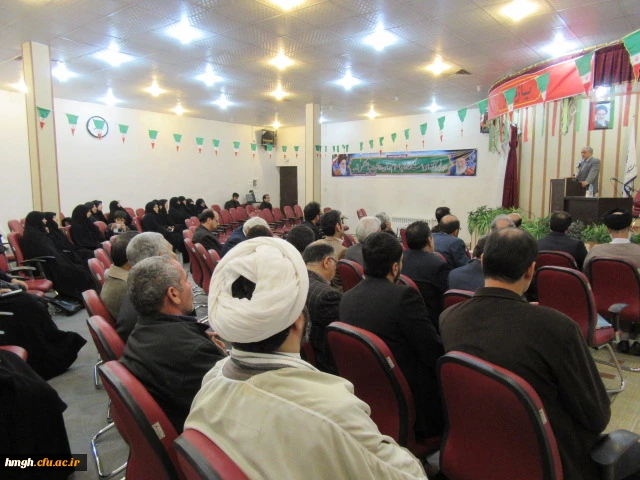 نشست بصیرتی ویژه گرامیداشت سی و نهمین الگرد پیروزی انقلاب  17