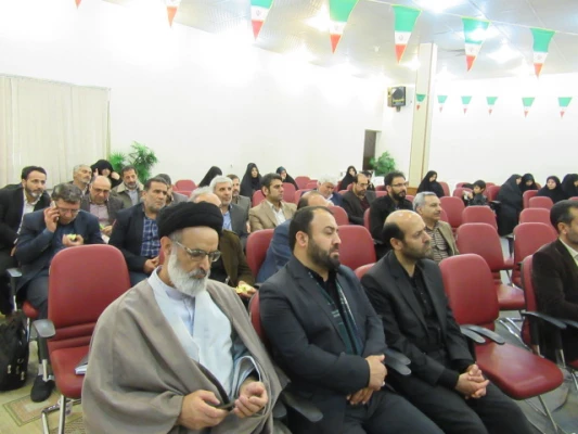 نشست بصیرتی ویژه گرامیداشت سی و نهمین الگرد پیروزی انقلاب  19