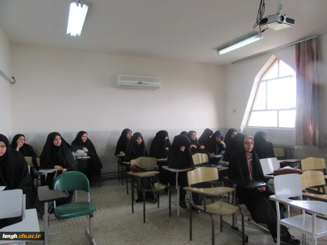 برگزاری کرسی آزاد اندیشی با موضوع تک فرزندی وعواقب ناشی از آن  4