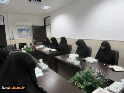 برگزاری جلسه جزء خوانی و تفسیر قرآن کریم به مناسبت ماه مبارک رمضان