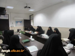 برگزاری جلسه جزء خوانی و تفسیر قرآن کریم به مناسبت ماه مبارک رمضان -

 2