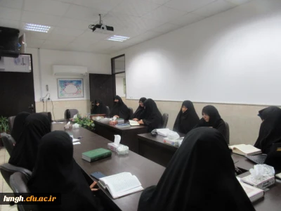 برگزاری جلسه جزء خوانی و تفسیر قرآن کریم به مناسبت ماه مبارک رمضان -