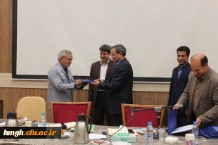 در دومین جلسه کمیته اجرایی بزرگداشت یکصدمین سالگرد تربیت معلم مطرح شد:
به عنوان دست اندرکاران تربیت معلم باید هویت یکصد ساله تربیت معلم را در جامعه احیا کنیم
 2