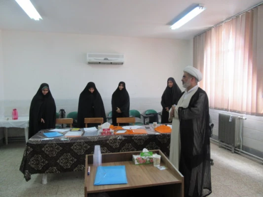 بازدید سرپرست مدیریت امور پردیسهای استان قم وهیئت همراه از مرکز مصاحبه پردیس حضرت معصومه (س) 2