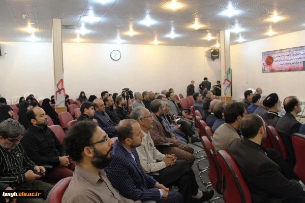 همایش بزرگداشت هفته دفاع مقدس اساتید و کارکنان دانشگاه فرهنگیان استان قم با حضور دکتر خنیفر ریاست محترم دانشگاه فرهنگیان 2