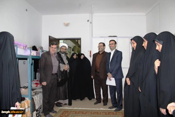 همایش بزرگداشت هفته دفاع مقدس اساتید و کارکنان دانشگاه فرهنگیان استان قم با حضور دکتر خنیفر ریاست محترم دانشگاه فرهنگیان 2